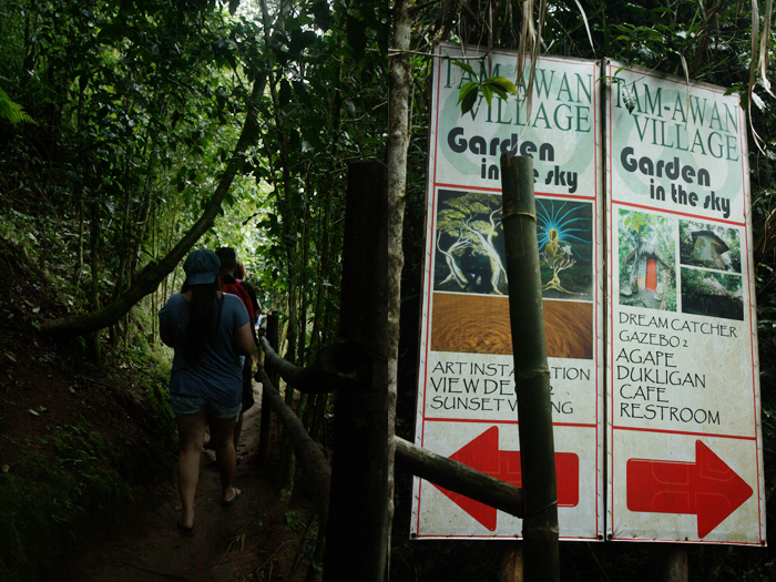 Tam-awan Village trail