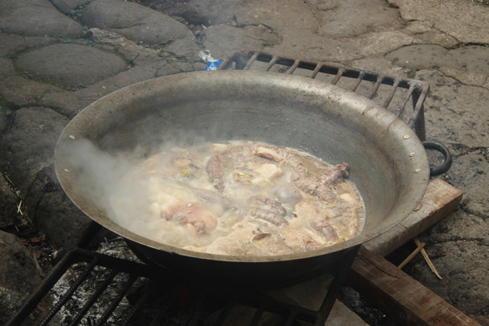 Pork being cooked in a silyasi
