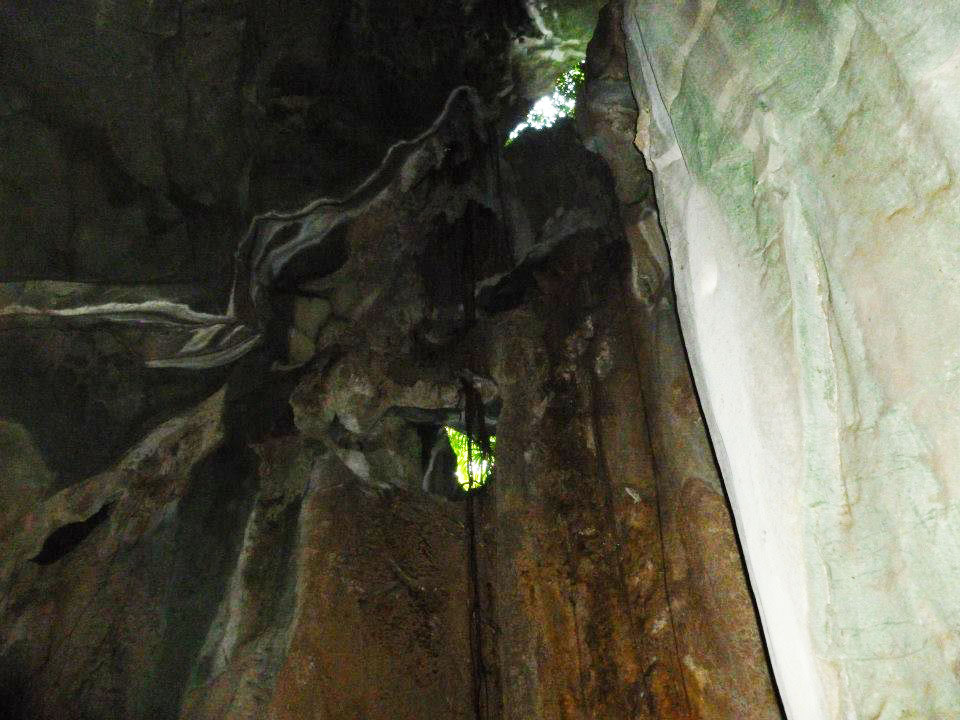 Cadugnon cave
