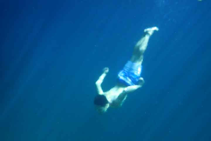 I totally forgot to set the camera to underwater scene :-(